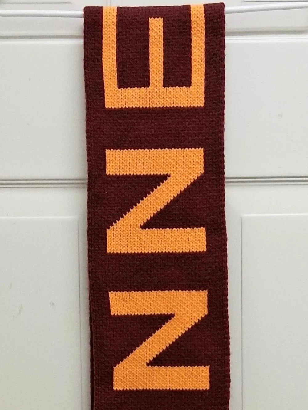 Minnesota Golden Gophers Knit Fan Scarf Fringe Maroon Gold NCAA Logo 47 Brand